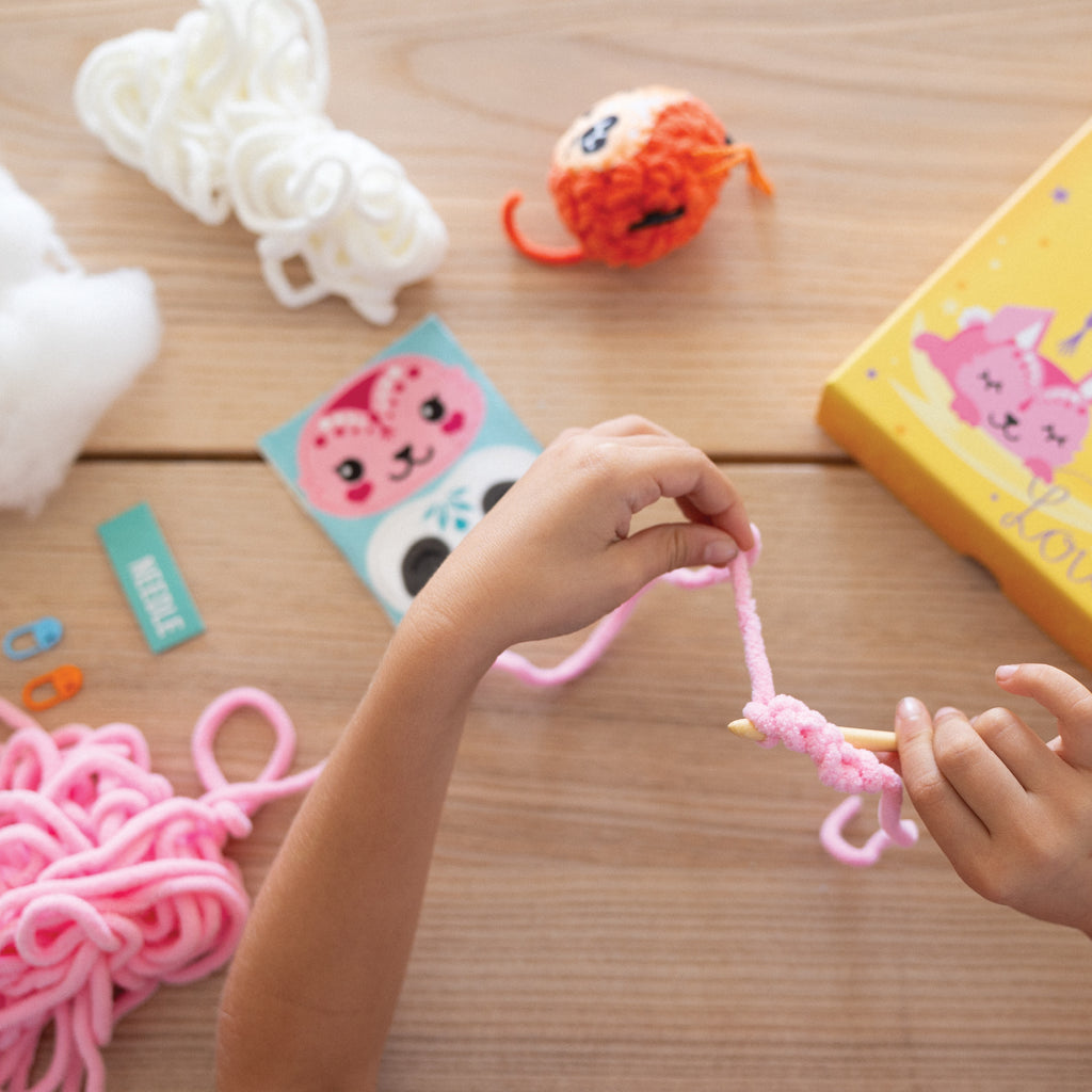 Deco Create Crochet Pets